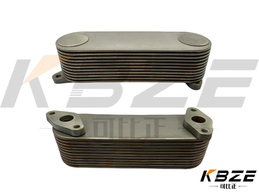 KOBELCO P11C Motoru 11P Yağ Soğutucu Core 15700-E0E10 VHS157122040